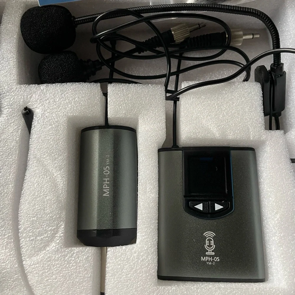 Source Unknown Wireless Headset System - Black and Blue
